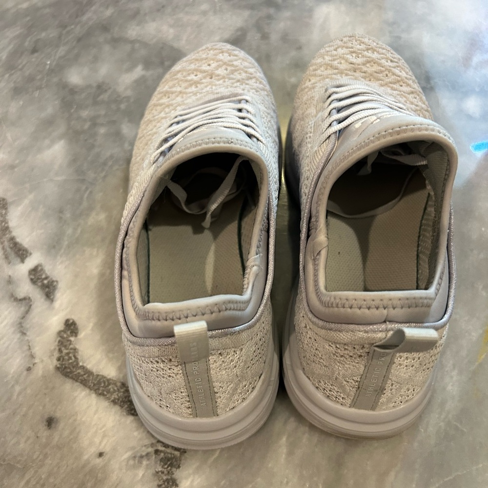 APL Sneaker Women's TechLoom Phantom Gray Sz 11 - Picture 2 of 10